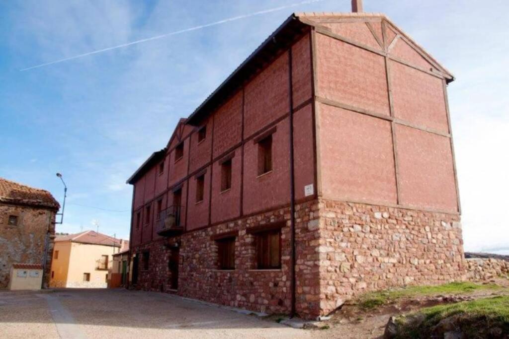 Tres Navios En El Mar Casa Rural De 10 Habitaciones Con Bano Individual Precios Web Montejo de Tiermes Exteriér fotografie